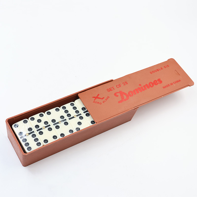 PLASTIC BOX